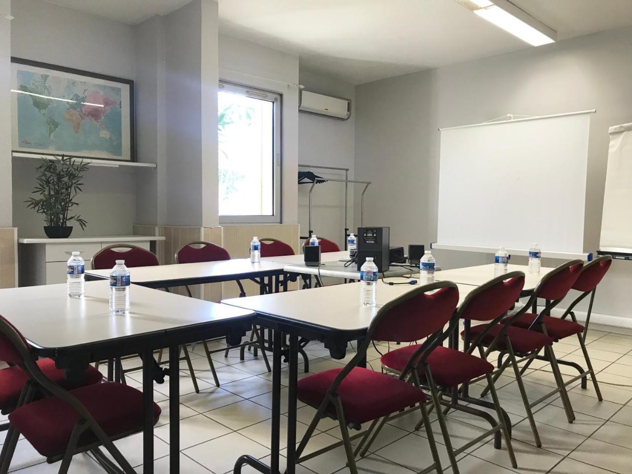 Kyriad Martigues Sud Εξωτερικό φωτογραφία